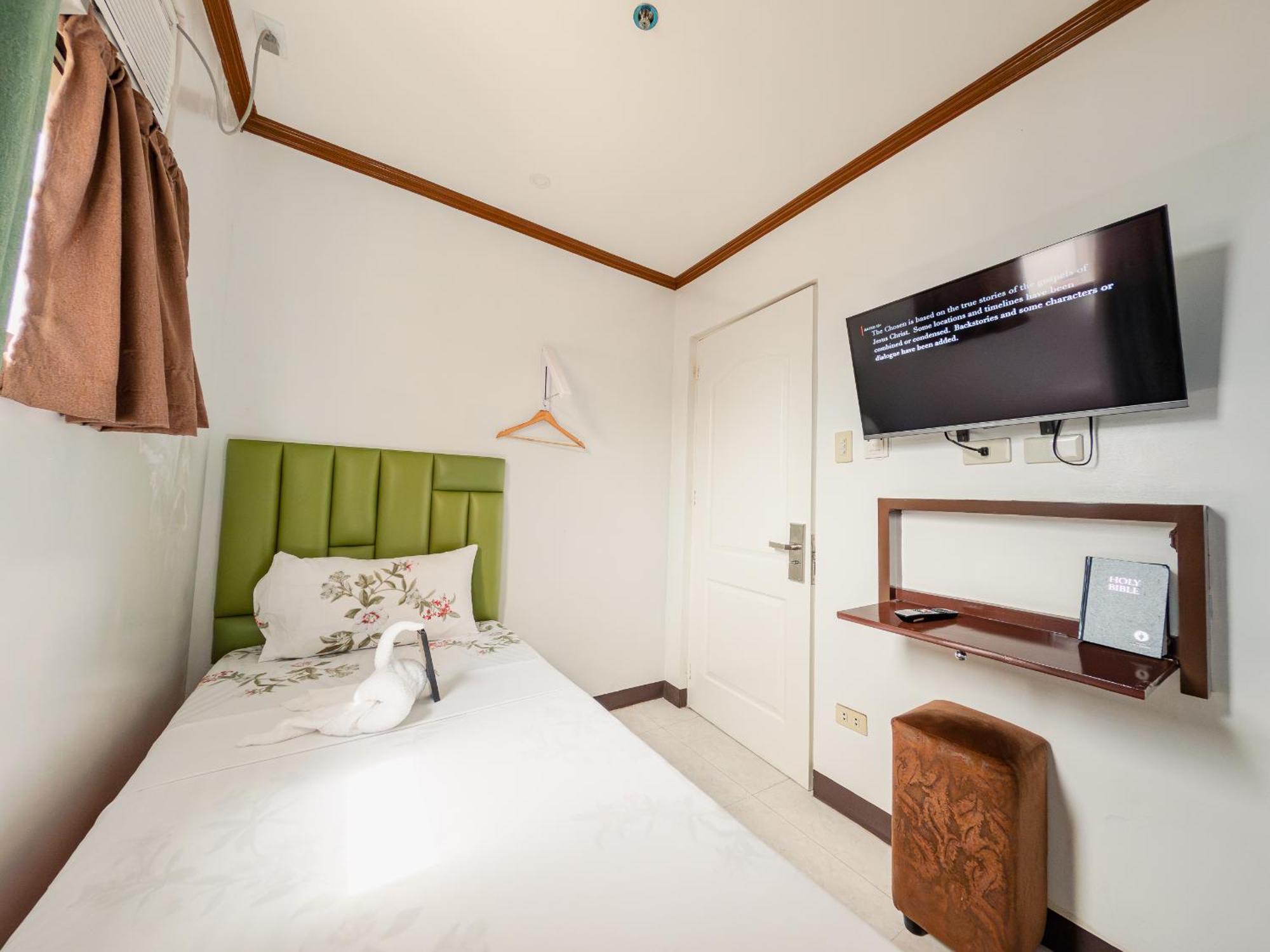 La Choeben Suites Calbayog Eksteriør billede