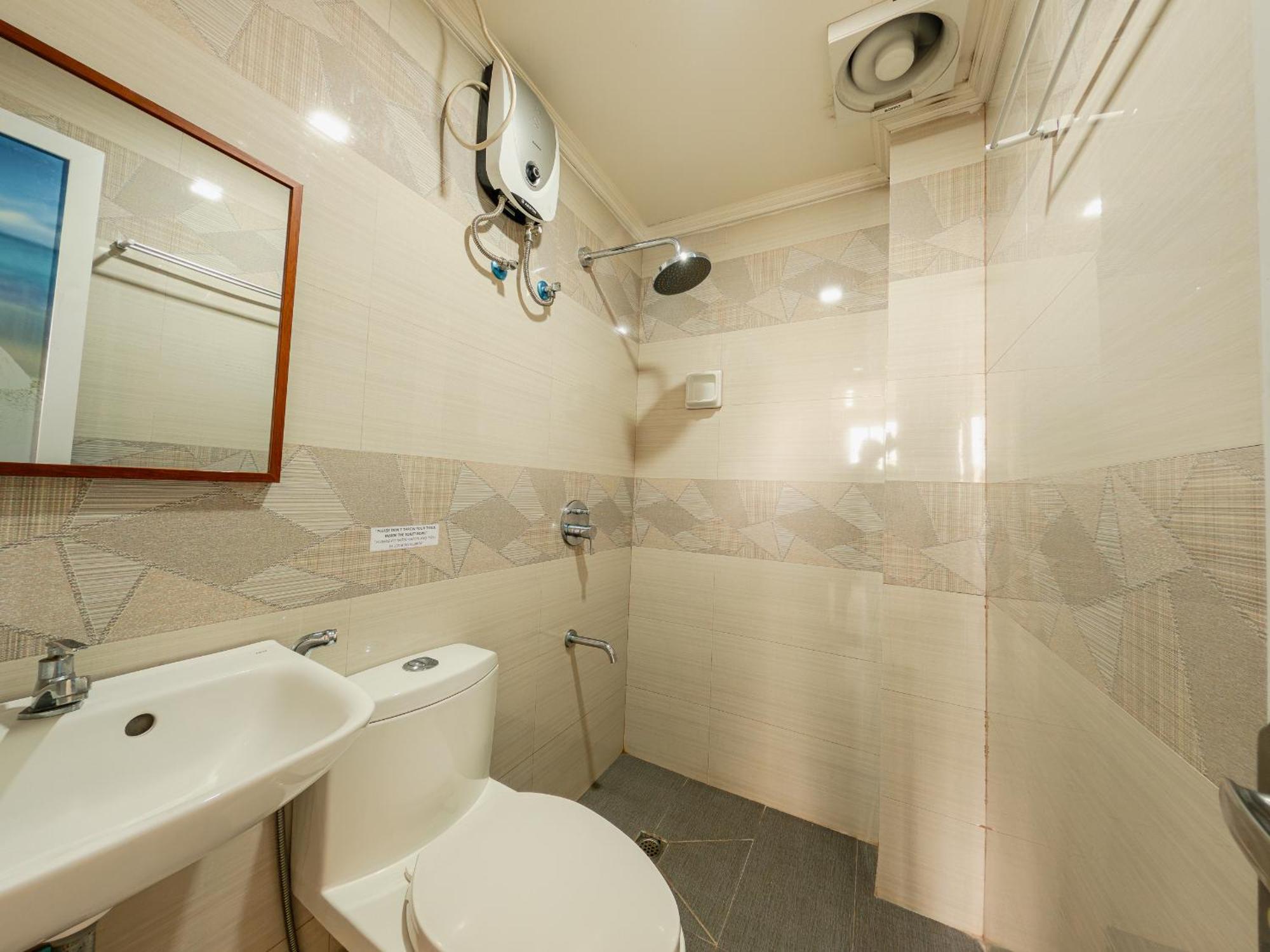 La Choeben Suites Calbayog Eksteriør billede